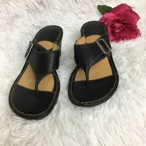 Bjorndal Wedge Thong Sandals. Size 9M.